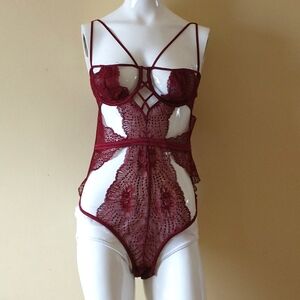 Secret Possessions Teddy Bodysuit Lace Floral Snap Underwire Sheer Lingerie Sexy